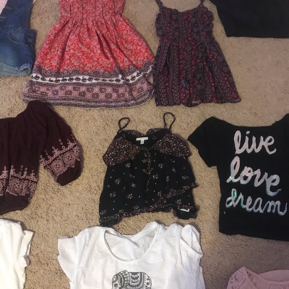 Clothing Bundle - Picture 3 of 8